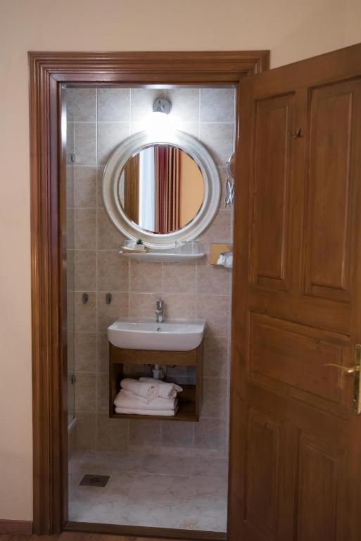 Vinum Hotel Кишкёрёш Номер фото